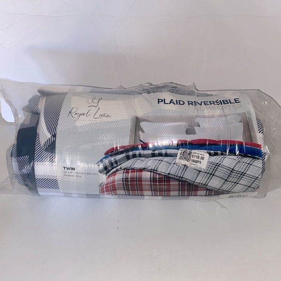 Royal Luxe Plaid Reversible Soft Brushed Microfiber Comforter Twin XL - Picture 1 of 5